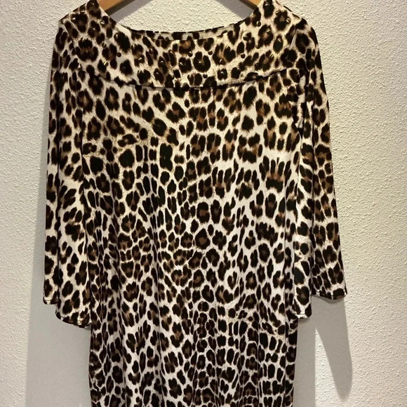 Alfani Woman Size OX Leopard Print 3/4 Inch Bell Sleeves Square Neck W/rib-bits - Picture 6 of 6